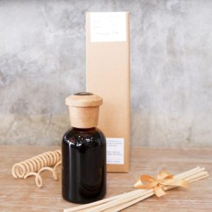 Reed Diffuser Aromatherapy 115ml - MOROCCAN ROSE - w/ Wooden Top