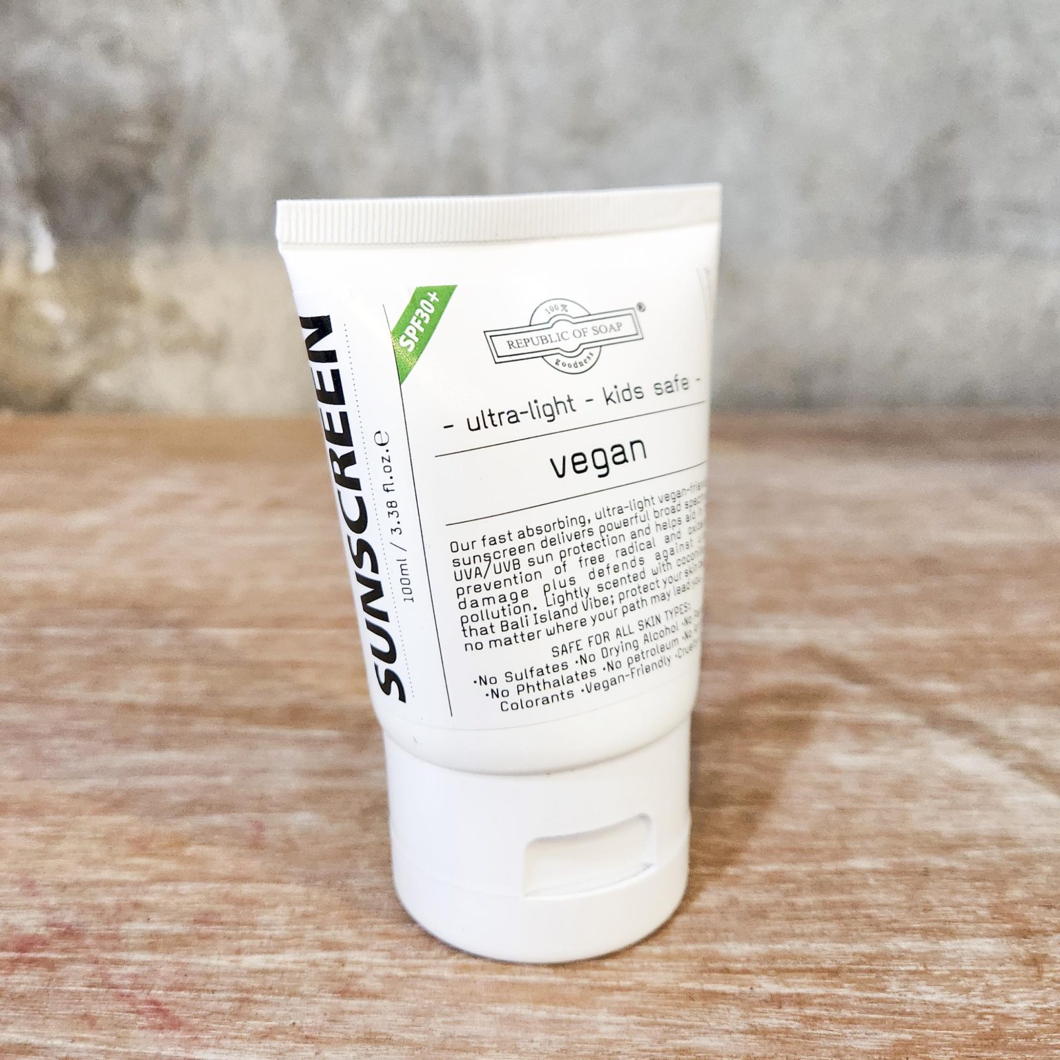 Ultra Light VEGAN Sunscreen Lotion - SPF 30 PA++ Coconilla - 100ml