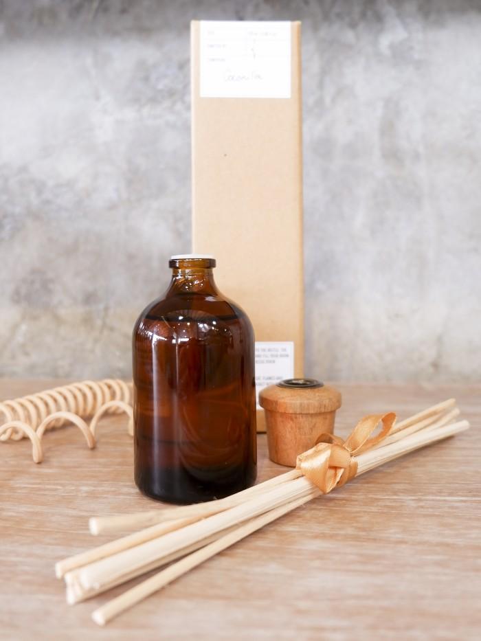 Reed Diffuser Aromatherapy 115ml - COCONILLA - Republic of Soap